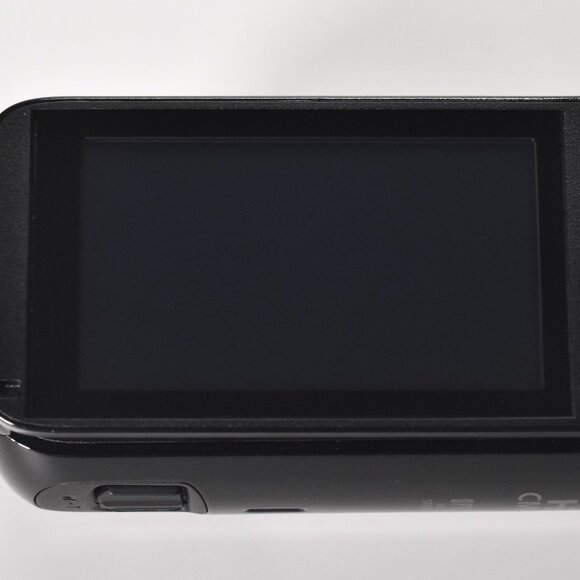 Canon VIXIA HF R700 Full HD Camcorder Kit With Advanced Zoom & Accessories - Picture 7 of 16